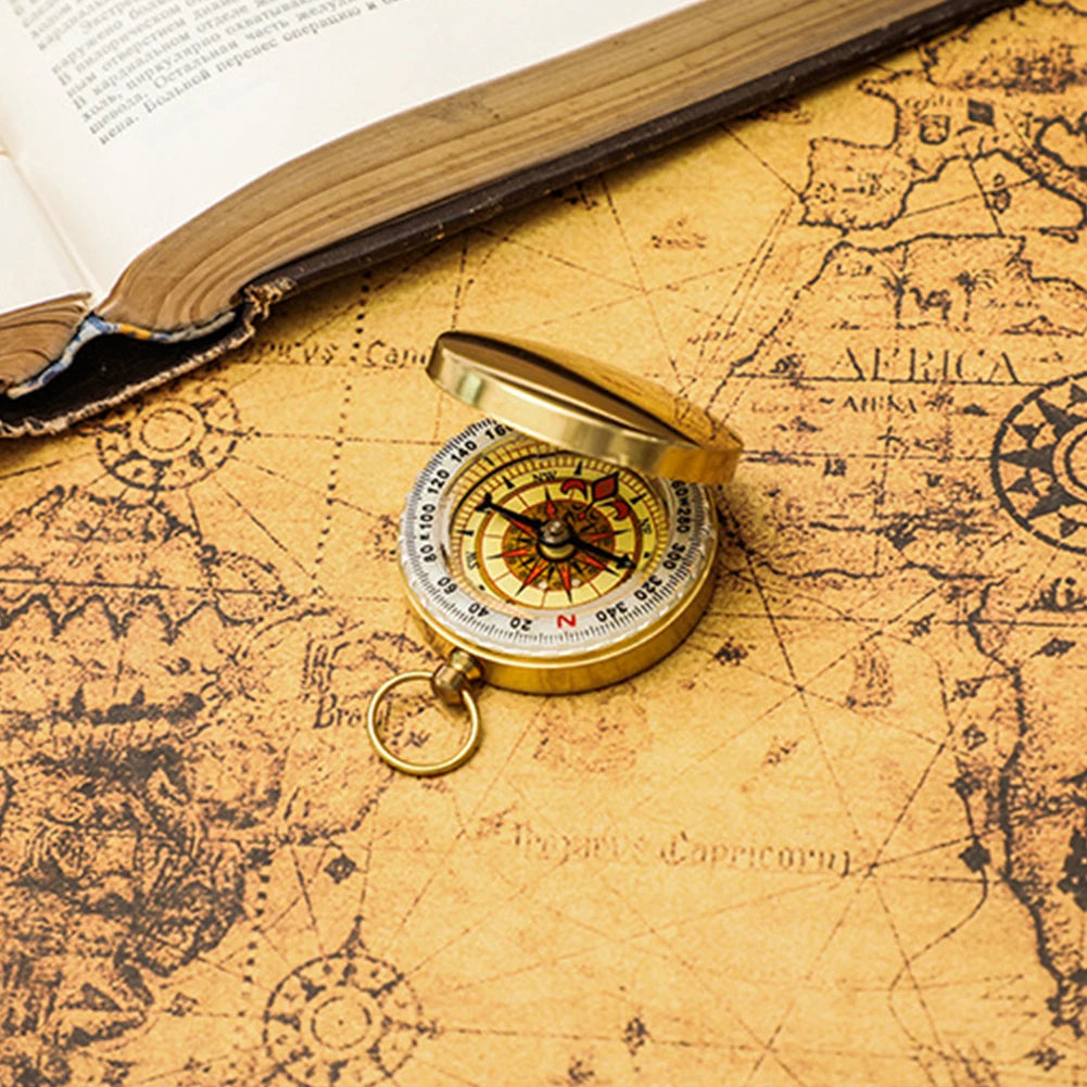 Mini Portable Camping Hiking Pocket Brass Golden Compass Portable Compass Navigation for Outdoor Activities Retro Flip Compasses