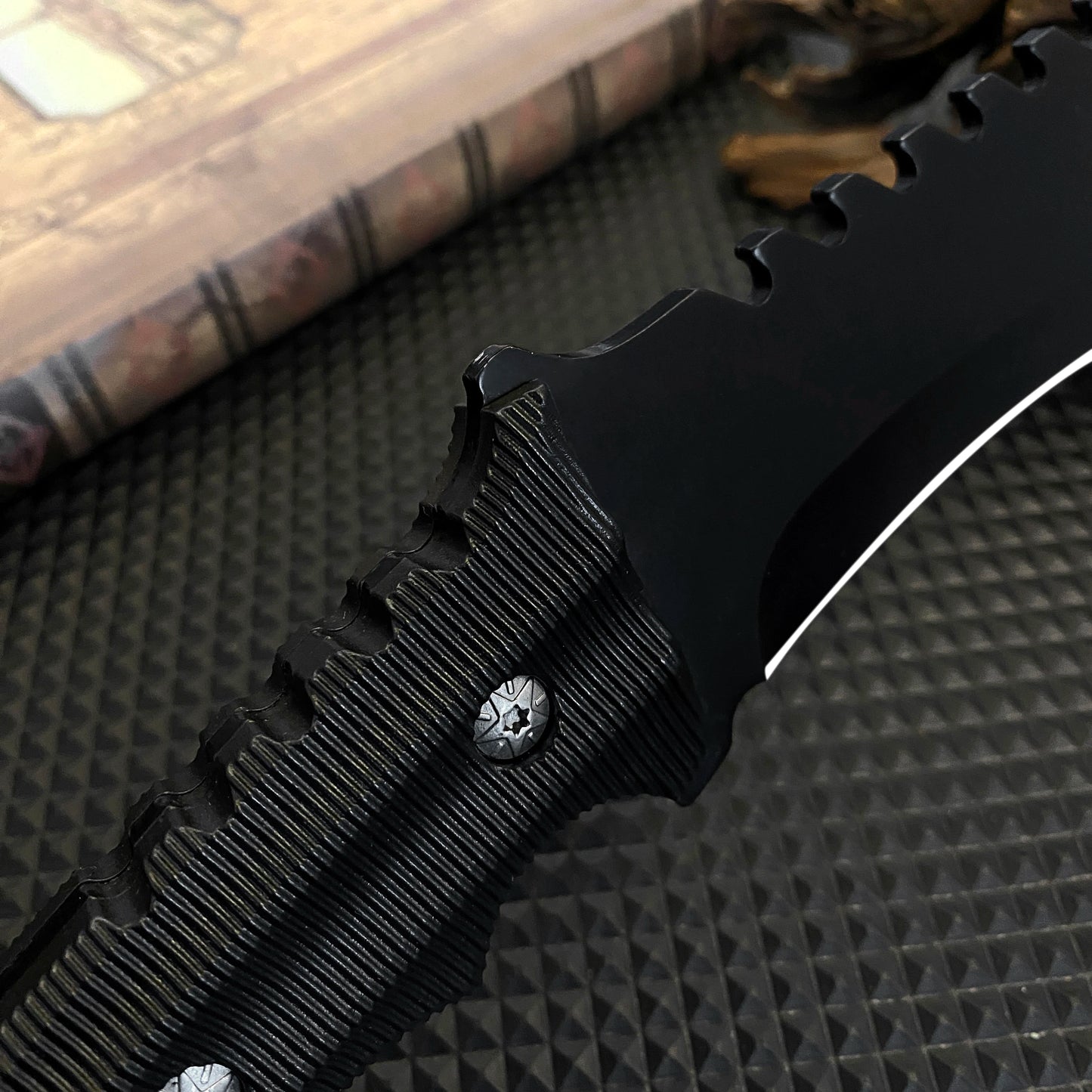 A stainless steel multi-purpose outdoor knife with high hardness is suitable for camping, survival, adventure climbing,