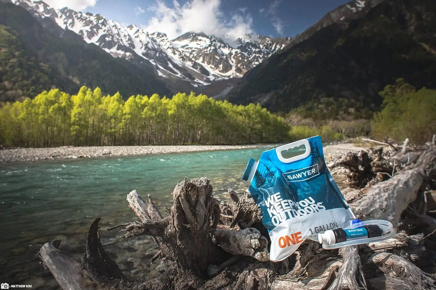 Portable Gravity Water Filter System with 1-Gallon Reservoir for Camping, Hiking, and Emergency Use