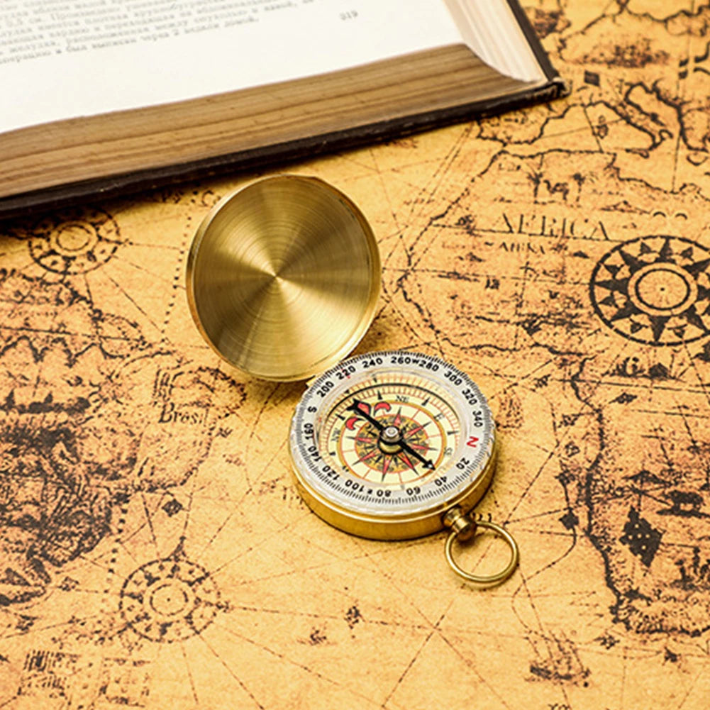 Mini Portable Camping Hiking Pocket Brass Golden Compass Portable Compass Navigation for Outdoor Activities Retro Flip Compasses
