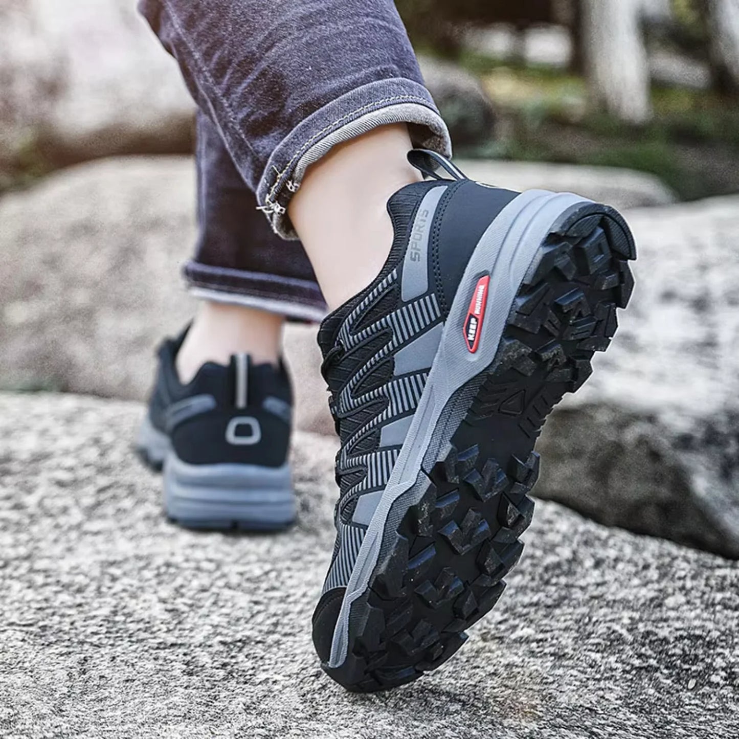 Men's Mountaineering Shoes, Cycling Shoes Solomon Outdoor Tourism Hiking Shoes Breathable Lightweight Anti slip Shoes